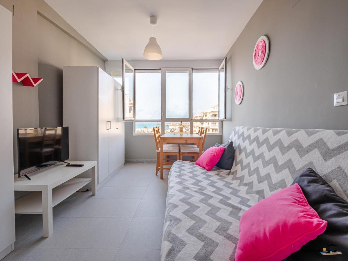 Apartamento Vista Apartment ตอร์เรเวียคา ภายนอก รูปภาพ